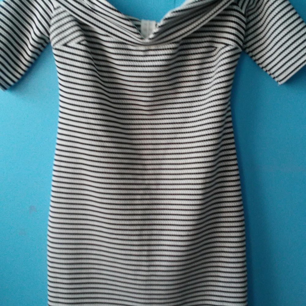 Guess dress - Picture 3 of 6